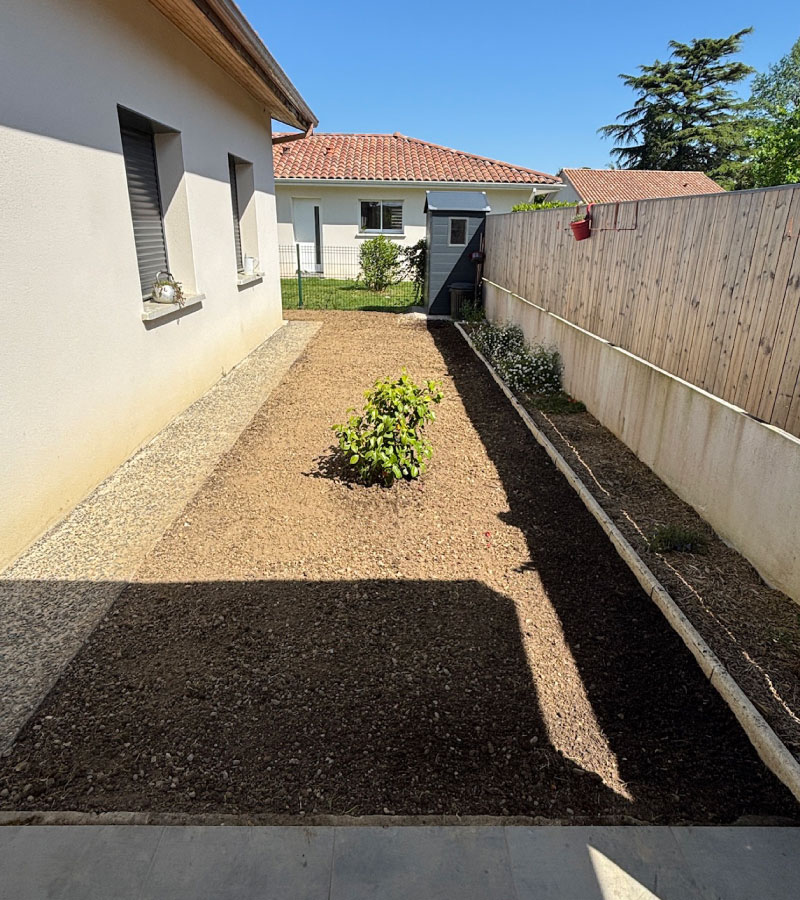 Création d'une pelouse à Saubusse